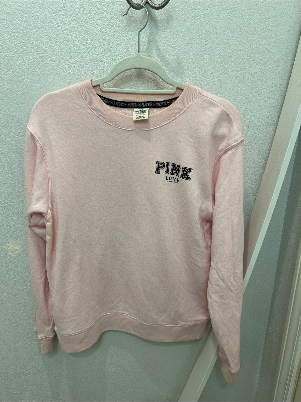 Victoria’s Secret PINK Light Pink Crewneck Sweatshirt